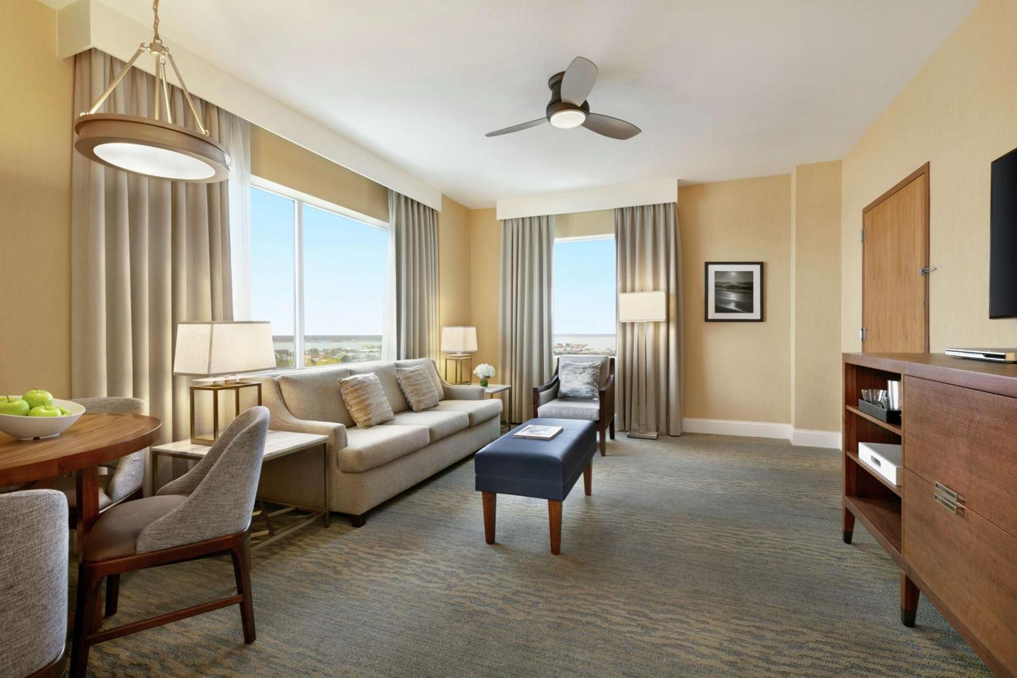 Hilton Suites Ocean City Oceanfront Dış mekan fotoğraf